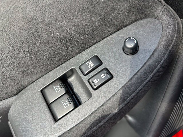 Used 2009 Nissan 370Z Touring RWD image 23