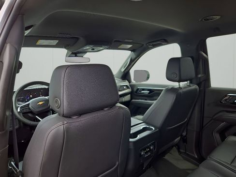 Used 2025 Chevrolet Tahoe LT AWD/4WD image 14