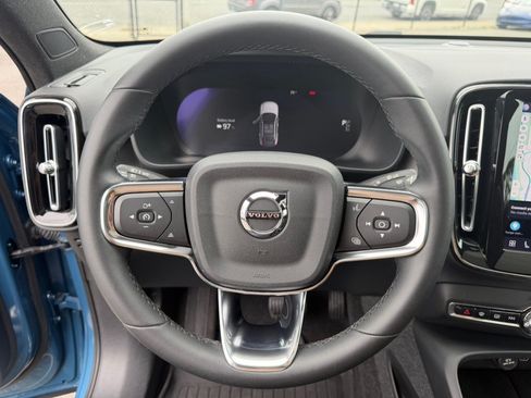 Used 2023 Volvo C40 P8 Recharge Plus w/ Protection Package Premier AWD/4WD image 11