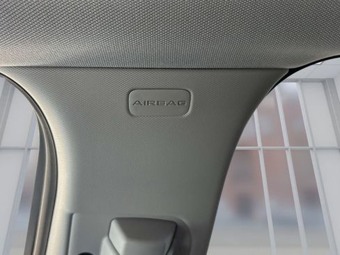 Used 2022 Jeep Grand Cherokee Limited image 33