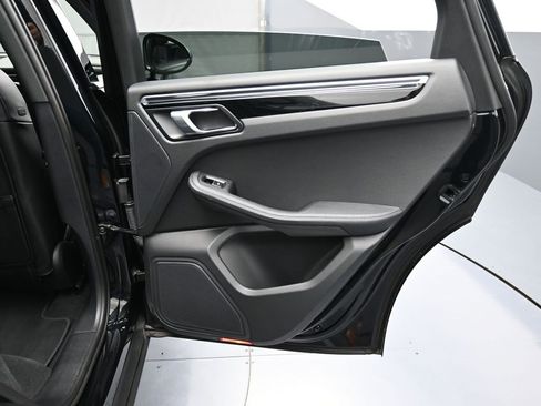 Certified 2023 Porsche Macan Turbo image 26