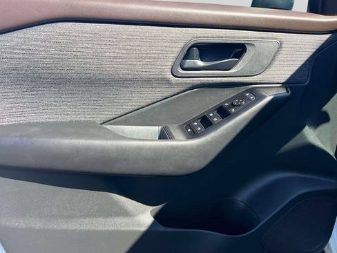 Certified 2023 Nissan Rogue S AWD/4WD image 17