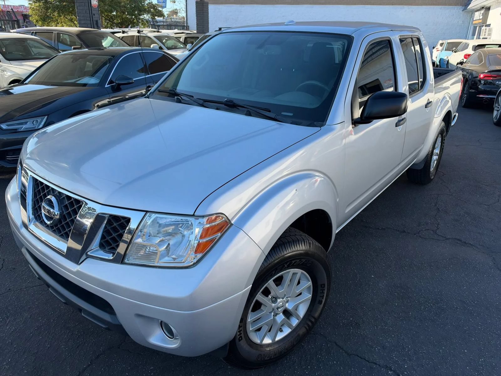 Used 2016 Nissan Frontier SV w/ SV Value Truck Package RWD image 2