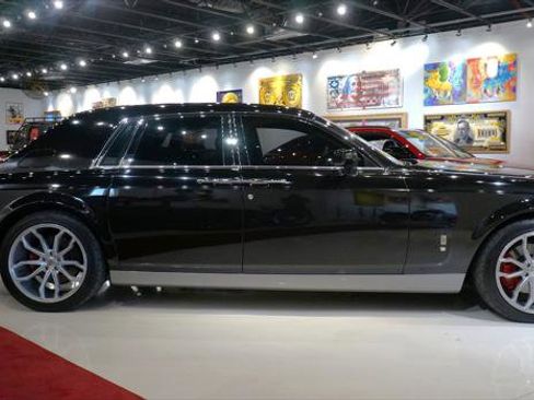 Used 2004 Rolls-Royce Phantom Sedan image 9