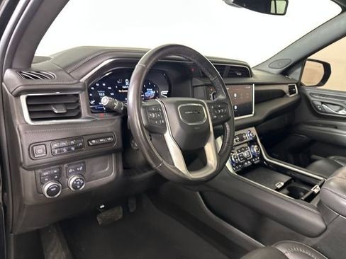 Used 2022 GMC Yukon Denali AWD/4WD image 13