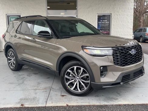 New 2026 Ford Explorer ST-Line image 1