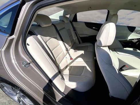 Used 2024 Chevrolet Malibu LT FWD image 25