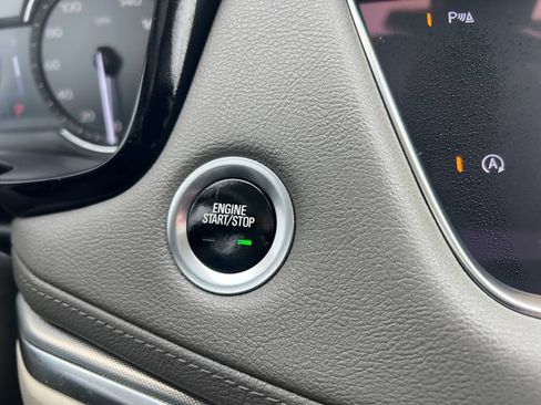 Certified 2023 Cadillac XT5 Premium Luxury AWD/4WD image 28
