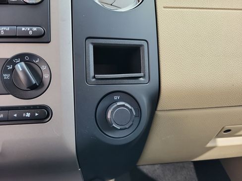 Used 2016 Ford Expedition XL AWD/4WD image 15