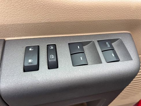 Used 2012 Ford F250 Lariat w/ Lariat Ultimate Pkg AWD/4WD image 24