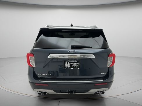 Used 2023 Ford Explorer Platinum w/ Technology Package AWD/4WD image 6