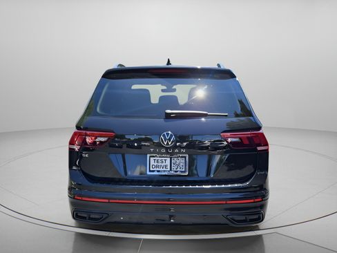 Used 2024 Volkswagen Tiguan SE R-Line FWD image 4