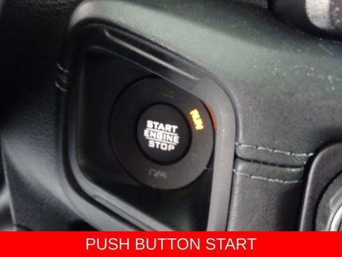 Certified 2025 Jeep Wrangler Unlimited Sahara AWD/4WD image 9