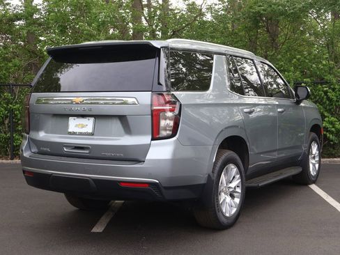 Used 2023 Chevrolet Tahoe Premier w/ Max Trailering Package AWD/4WD image 11