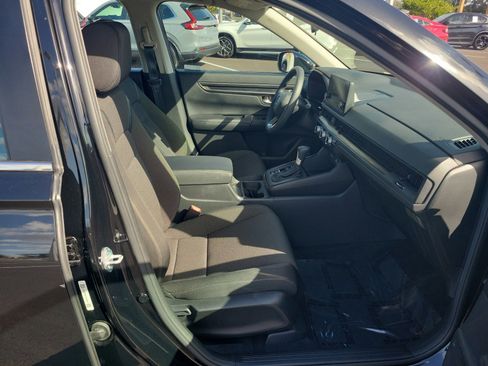 Used 2023 Honda CR-V LX image 13