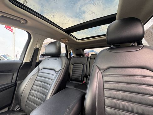 Used 2015 Ford Edge SEL w/ Equipment Group 201A FWD image 32