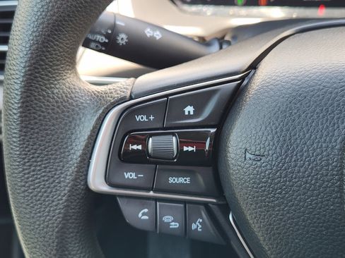 Used 2019 Honda Accord LX image 27