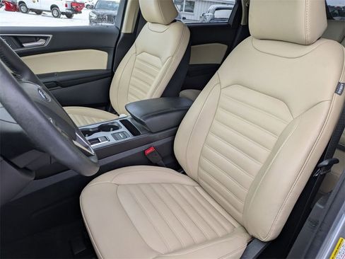 Used 2022 Ford Edge SEL w/ Convenience Package image 12