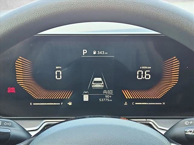 Used 2025 Kia Sorento LX FWD image 11