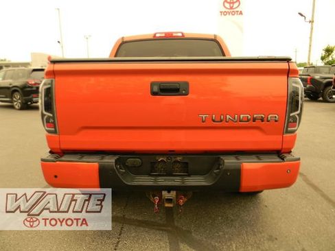 Used 2017 Toyota Tundra Limited w/ Limited Premium Package AWD/4WD image 3