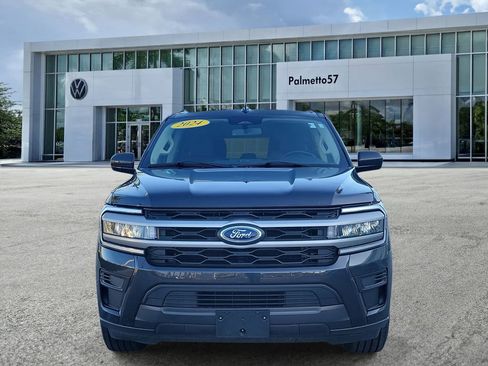 Used 2024 Ford Expedition Max XLT image 2
