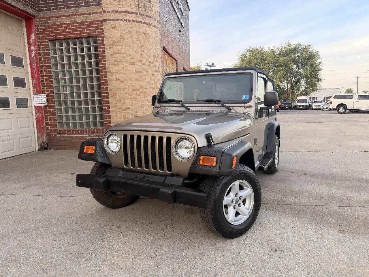 Used 2004 Jeep Wrangler X w/ Wheel Plus Group AWD/4WD image 2