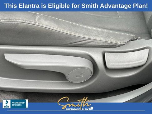Used 2024 Hyundai Elantra SEL image 17