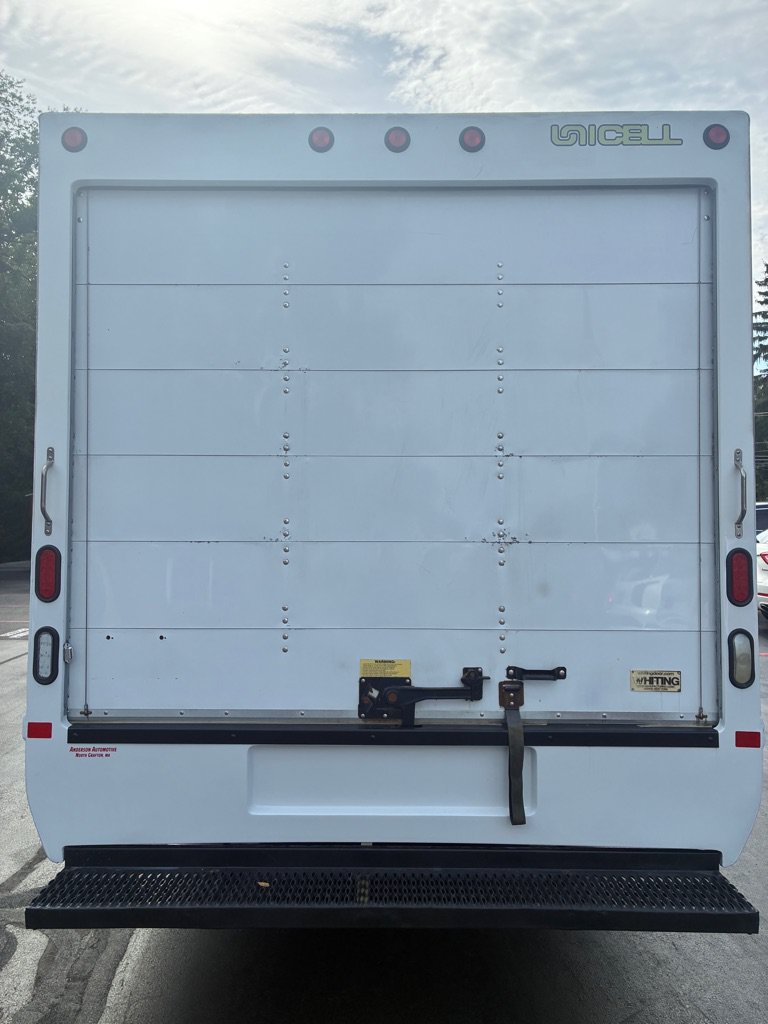 Used 2016 GMC Savana 3500 RWD image 19