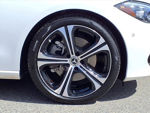 Used 2025 Mercedes-Benz C 300 Sedan image 7