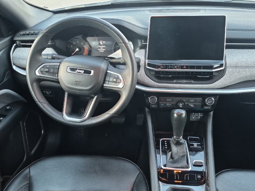 Used 2023 Jeep Compass Latitude AWD/4WD image 14