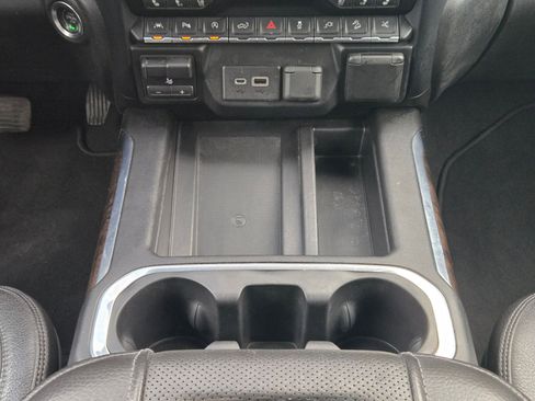 Used 2019 GMC Sierra 1500 Denali w/ Denali Carbonpro Edition AWD/4WD image 19