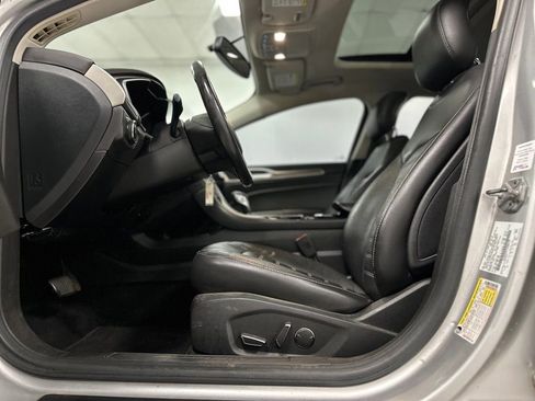 Used 2014 Ford Fusion SE w/ Equipment Group 202A image 17