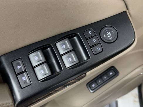 Used 2019 GMC Yukon XL SLT w/ Open Road Package image 12