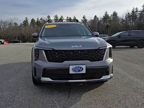 Used 2024 Kia Sorento S image 39