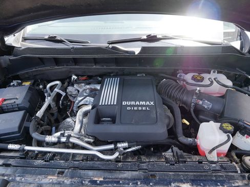 Used 2023 Chevrolet Silverado 1500 LTZ AWD/4WD image 11