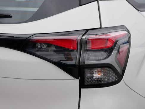 Certified 2025 Subaru Forester image 17