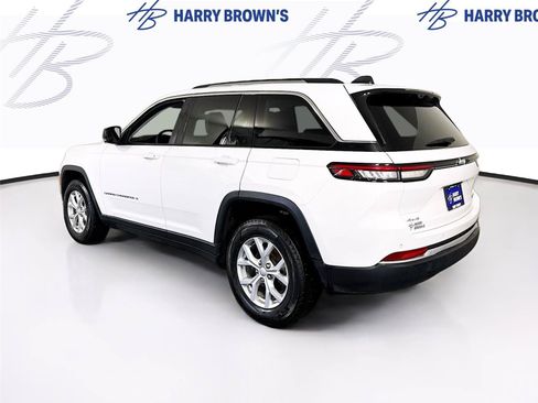 Used 2023 Jeep Grand Cherokee Limited w/ Luxury Tech Group II AWD/4WD image 30