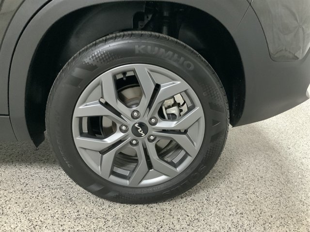Used 2026 Kia Seltos LX AWD/4WD image 11