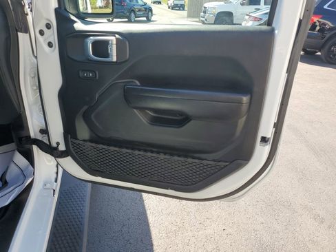 Used 2021 Jeep Wrangler Unlimited Sport image 57