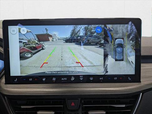 New 2025 Ford Escape SE w/ PHEV Premium Package image 12