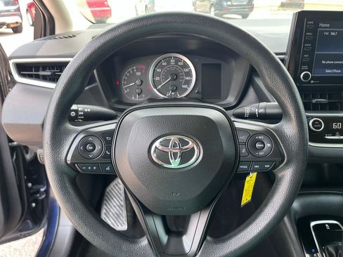 Used 2022 Toyota Corolla LE FWD image 24