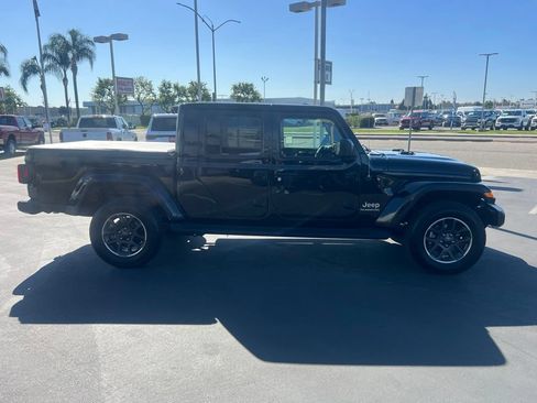 Used 2022 Jeep Gladiator Overland w/ Popular Equipment Package AWD/4WD image 10