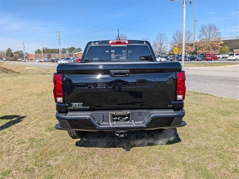 Used 2024 Chevrolet Colorado LT w/ LT Convenience Package II image 4