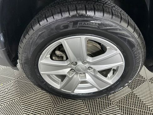 Certified 2022 Jeep Compass Latitude image 2