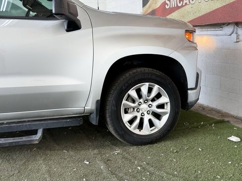 Used 2020 Chevrolet Silverado 1500 Custom w/ Custom Value Package image 8