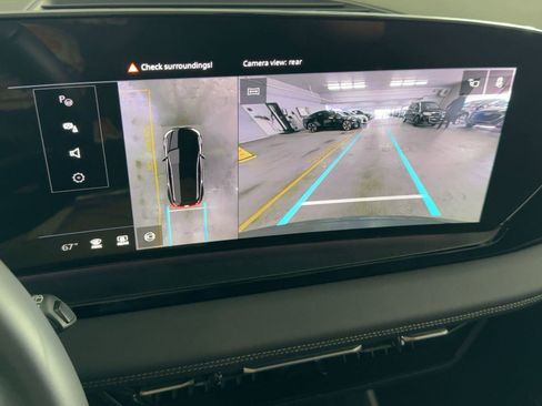 Used 2025 Audi Q6 e-tron Premium w/ Convenience Package image 24