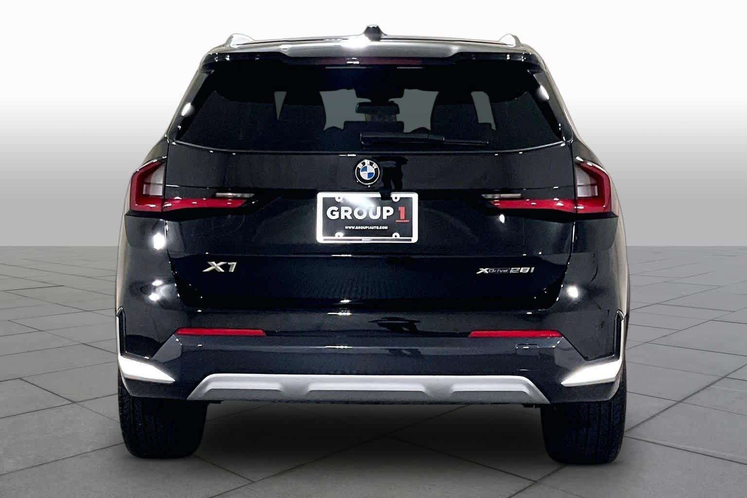 Used 2026 BMW X1 xDrive28i w/ Technology Package AWD/4WD image 4