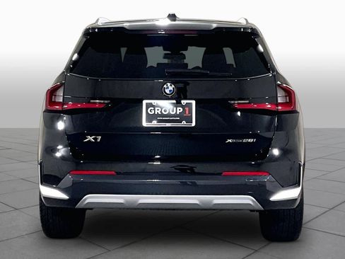 Used 2026 BMW X1 xDrive28i w/ Technology Package AWD/4WD image 4