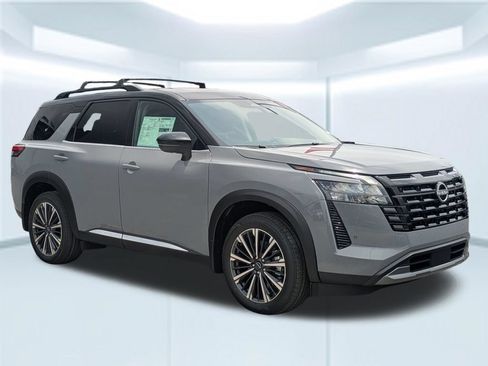 New 2026 Nissan Pathfinder Platinum w/ Cargo Package FWD image 8