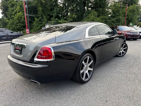 Used 2017 Rolls-Royce Wraith RWD image 3